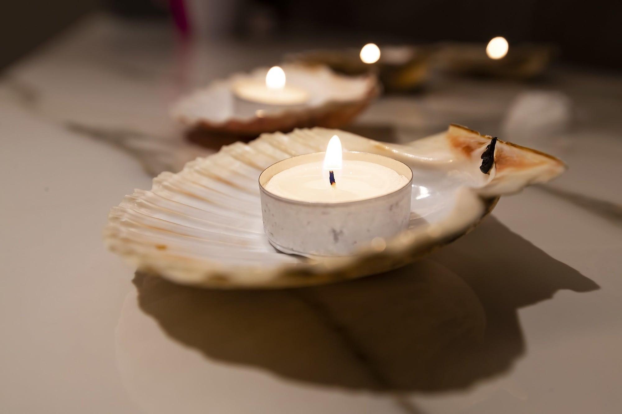 Luxury Hotel Riva Малинска Екстериор снимка A tea light candle